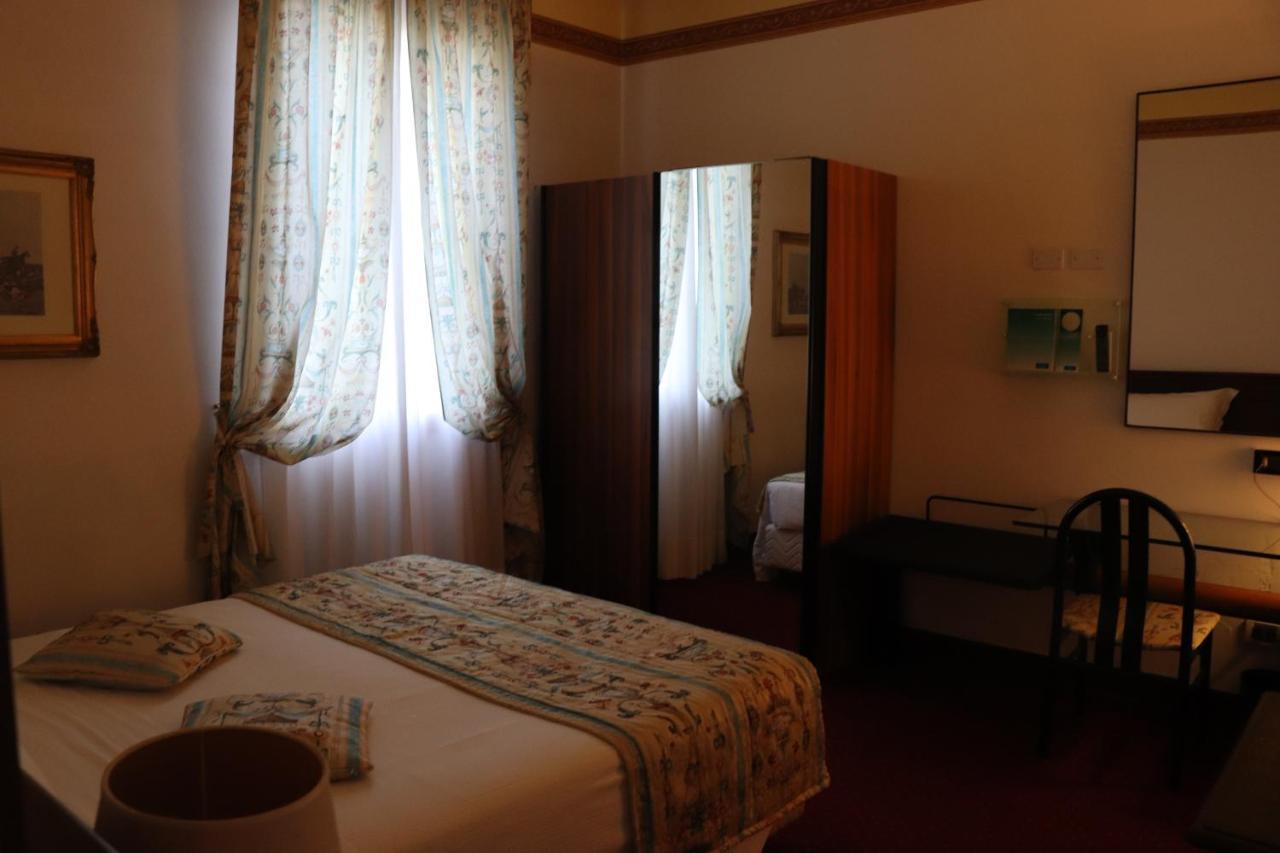 Meditur Hotel Bologna 奥扎诺-德尔艾米利亚 外观 照片